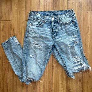 size 2 American Eagle tom girl jeans